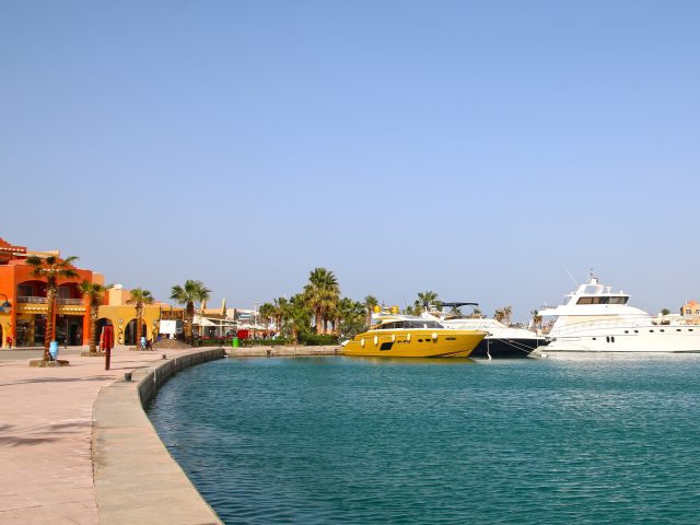 Hurghada City Tour – Marina, Markets & Old Town